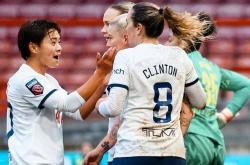 美国女足奋勇争先，赢得球迷青睐