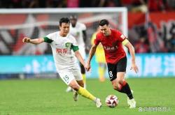 包含年终总决赛决赛对决在即！辽宁男篮演练定位球，罗马密集防守应对的词条